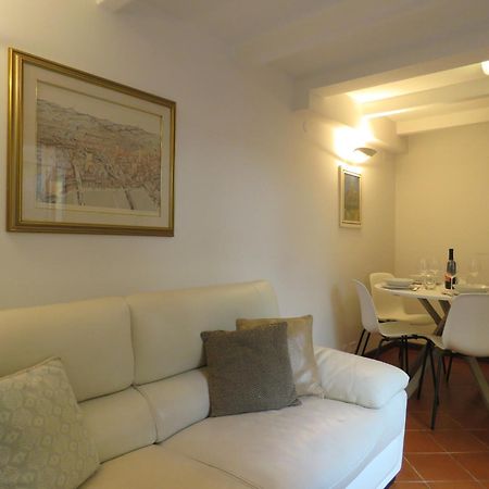 Cesare Battisti Apartment โบโลญญา ภายนอก รูปภาพ
