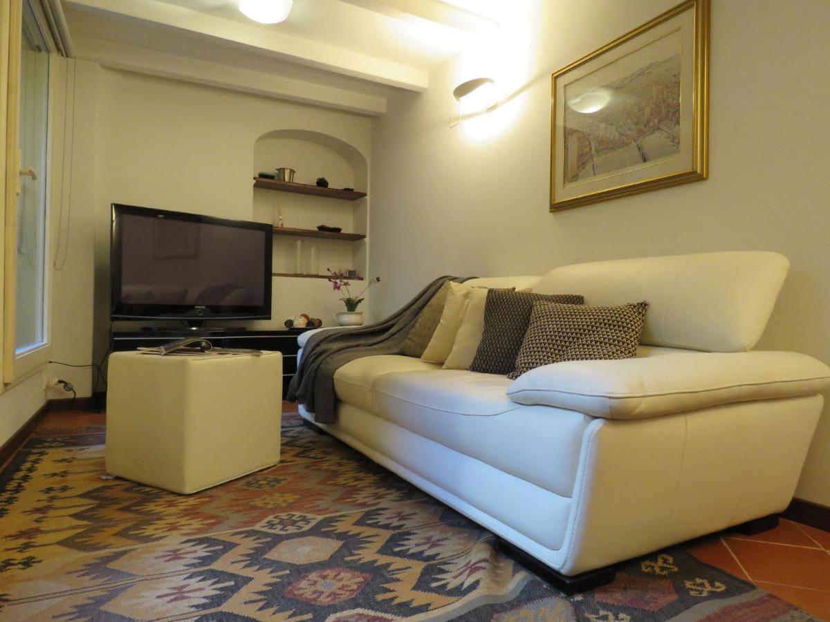 Cesare Battisti Apartment โบโลญญา ภายนอก รูปภาพ
