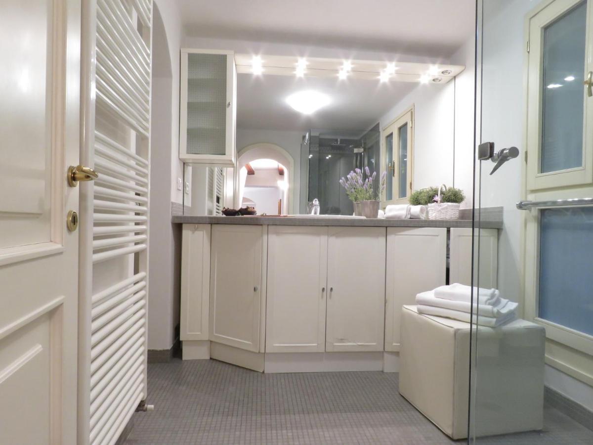 Cesare Battisti Apartment โบโลญญา ภายนอก รูปภาพ