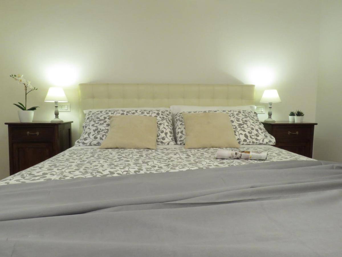 Cesare Battisti Apartment โบโลญญา ภายนอก รูปภาพ